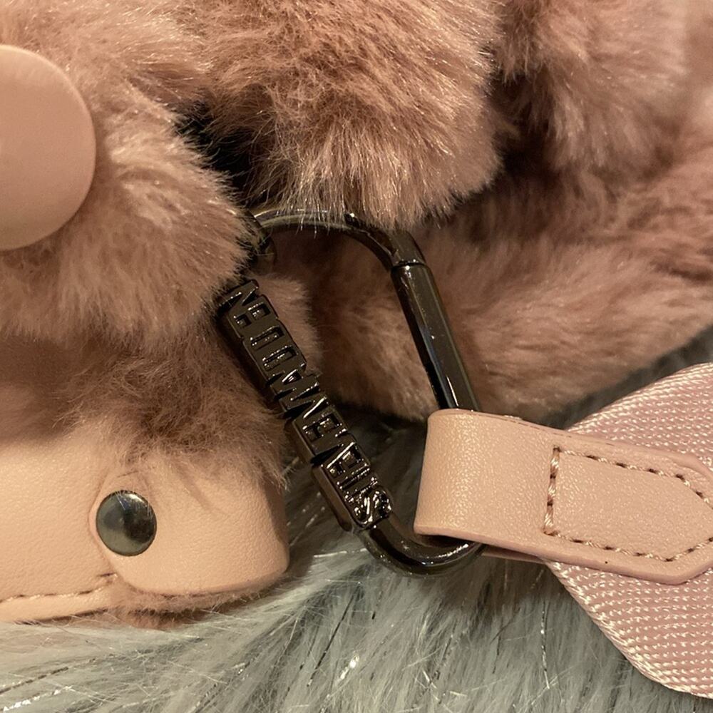 BNWT STEVE MADDEN BSidra Faux Furry Blush Pink Satchel Crossbody Bag - Picture 10 of 10